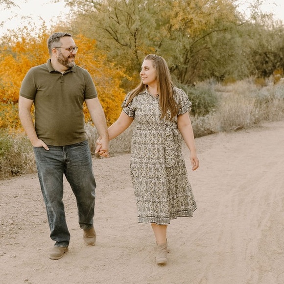 Max Studio Dresses & Skirts - Floral Short Sleeve Dress